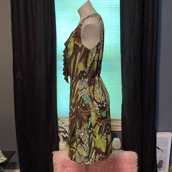 Rabbit Rabbit Rabbit acrylic pour pattern ruffle front gathered neckline dress 8 - Picture 5 of 8